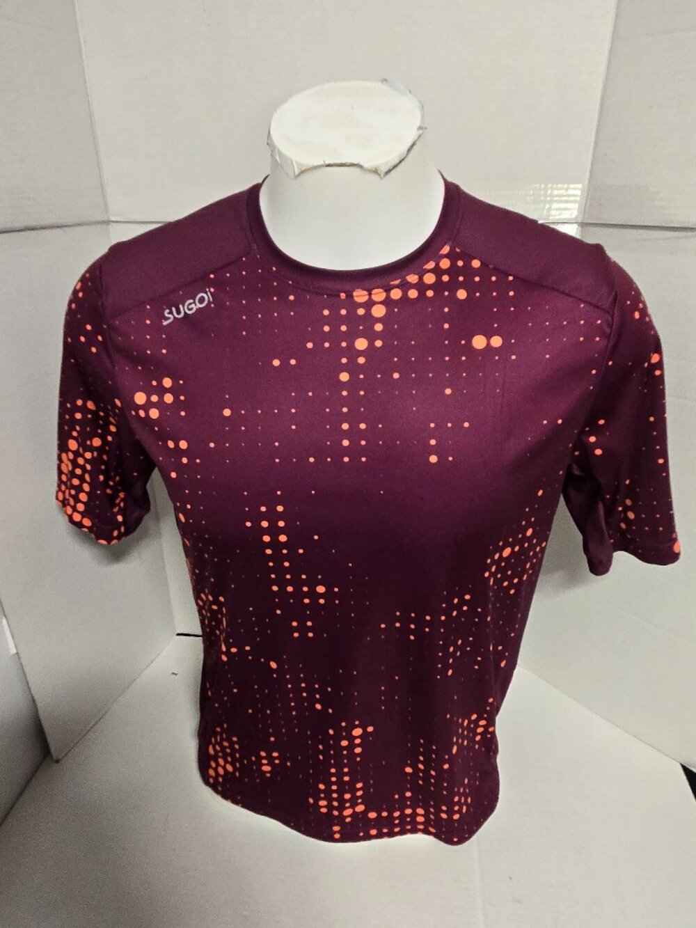 NWT Sugoi Men's Summit Performance Running Shirt Medium Purple Athletic Tee